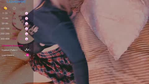 Snapshot of eva_gloss chatting on 12.05.24 Eva online show from 12.05.24