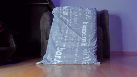 Eva online show from 10.17.25