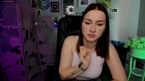 Snapshot of eva_grosss chatting on 06.14.26 Eva online show from 06.14.26