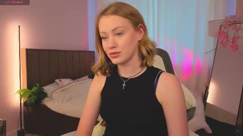 Snapshot of eva_hamilton chatting on 07.16.26 eva hamilton online show from 07.16.26