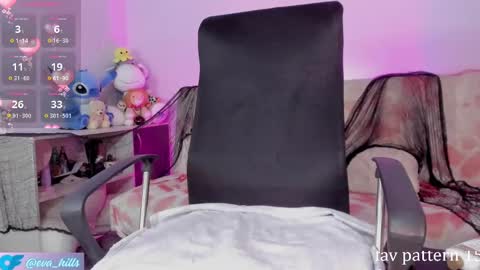 Snapshot of eva_hillss69 chatting on 10.05.25 Eva online show from 10.05.25