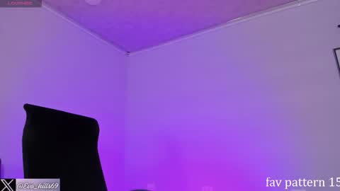 Snapshot of eva_hillss69 chatting on 10.19.25 Eva online show from 10.19.25