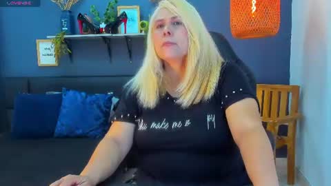 Snapshot of eva_love49 chatting on 07.04.26 eva_love49 online show from 07.04.26