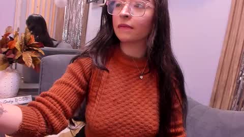 Angelinne online show from 12.18.25