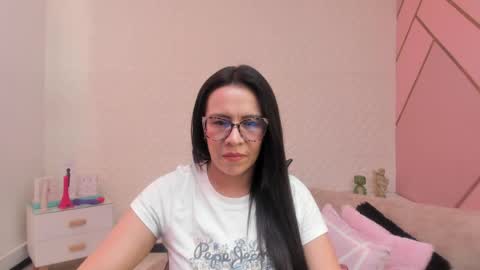Snapshot of eva_mermaid chatting on 04.23.26 Eva online show from 04.23.26