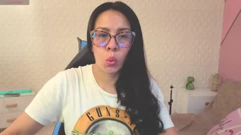 Snapshot of eva_mermaid chatting on 05.12.26 Eva online show from 05.12.26