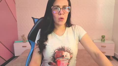 Snapshot of eva_mermaid chatting on 05.15.26 Eva online show from 05.15.26