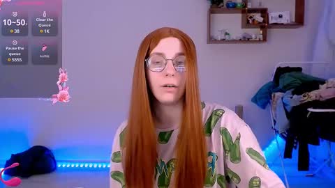 Snapshot of eva_milier chatting on 03.08.25 eva_milier online show from 03.08.25