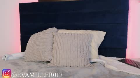 Snapshot of eva_miller7 chatting on 05.12.26 Eva online show from 05.12.26