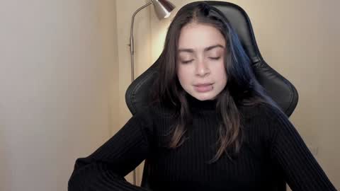 eva_monn online show from 12.04.24