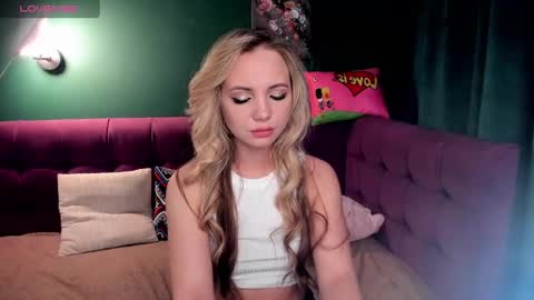 Snapshot of eva_moran chatting on 02.06.25 Eva 3 online show from 02.06.25