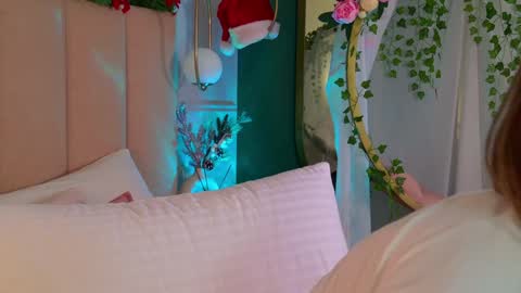 Eva online show from 12.17.24