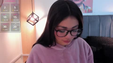 Snapshot of eva_rosee_ chatting on 10.02.25 Eva   Emily online show from 10.02.25