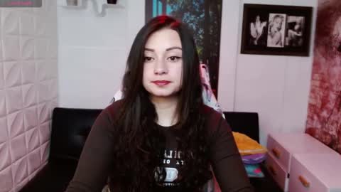 Snapshot of eva_rosell chatting on 03.16.26 Eva online show from 03.16.26