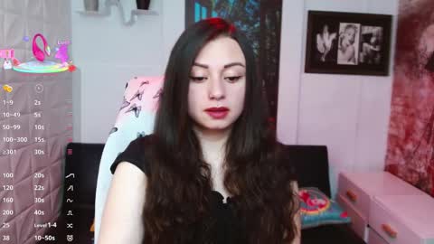 Snapshot of eva_rosell chatting on 03.17.26 Eva online show from 03.17.26