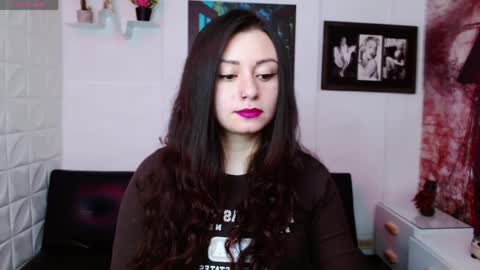 Snapshot of eva_rosell chatting on 04.29.26 Eva online show from 04.29.26