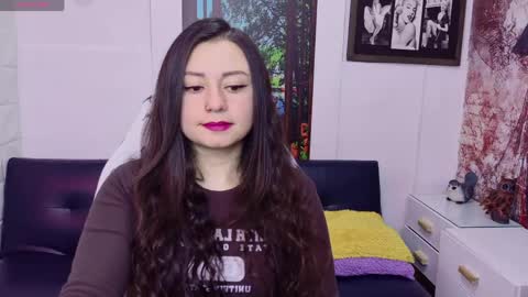 Snapshot of eva_rosell chatting on 05.15.26 Eva online show from 05.15.26