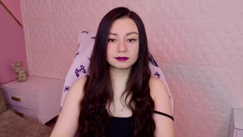 Snapshot of eva_rosell chatting on 05.17.26 Eva online show from 05.17.26