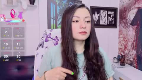 Snapshot of eva_rosell chatting on 05.27.26 Eva online show from 05.27.26