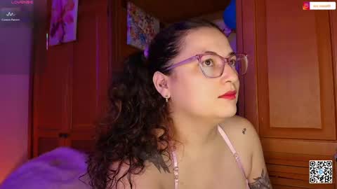 Snapshot of eva_rosse69 chatting on 05.17.26 Eva online show from 05.17.26