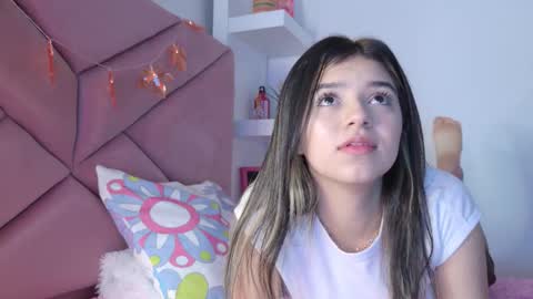 Snapshot of eva_sin18 chatting on 09.13.25 Eva Sin online show from 09.13.25