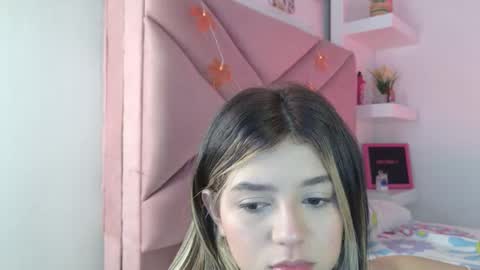 Snapshot of eva_sin18 chatting on 09.16.25 Eva Sin online show from 09.16.25