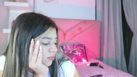 Snapshot of eva_sin18 chatting on 09.20.25 Eva Sin online show from 09.20.25