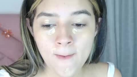 Snapshot of eva_sin18 chatting on 10.01.25 Eva Sin online show from 10.01.25