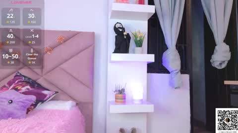 Snapshot of eva_sin18 chatting on 11.04.25 Eva Sin online show from 11.04.25