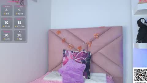 Snapshot of eva_sin18 chatting on 11.05.25 Eva Sin online show from 11.05.25