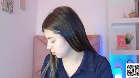 Snapshot of eva_sin18 chatting on 11.14.25 Eva Sin online show from 11.14.25