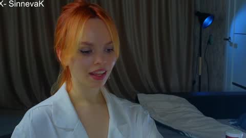 Snapshot of eva_sinn chatting on 01.11.25 Hi there i am Eva and i wish create a nice community with you so join my Ticket Show for more pleasure online show from 01.11.25