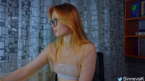 Snapshot of eva_sinn chatting on 02.04.25 Hi there i am Eva and i wish create a nice community with you so join my Ticket Show for more pleasure online show from 02.04.25