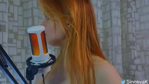 Snapshot of eva_sinn chatting on 02.11.25 Hi there i am Eva and i wish create a nice community with you so join my Ticket Show for more pleasure online show from 02.11.25