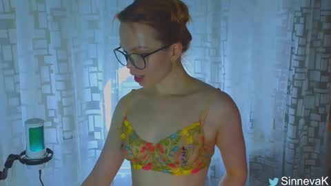 Snapshot of eva_sinn chatting on 02.27.25 Hi there i am Eva and i wish create a nice community with you so join my Ticket Show for more pleasure online show from 02.27.25