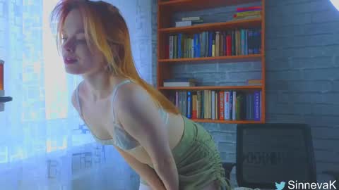 Snapshot of eva_sinn chatting on 03.11.25 Hi there i am Eva and i wish create a nice community with you so join my Ticket Show for more pleasure online show from 03.11.25