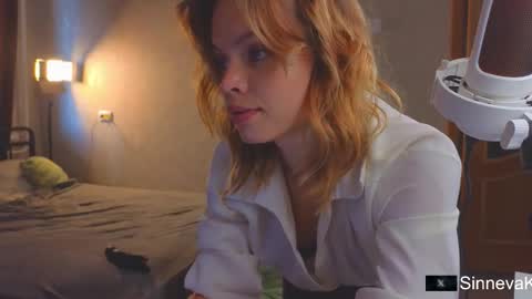 Snapshot of eva_sinn chatting on 09.11.25 Hi there i am Eva and i wish create a nice community with you so join my Ticket Show for more pleasure online show from 09.11.25