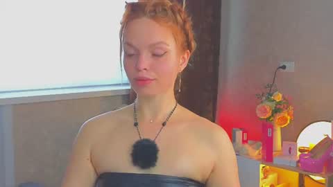 Snapshot of eva_sinn chatting on 06.25.26 Hi there i am Eva and i wish create a nice community with you so join my Ticket Show for more pleasure online show from 06.25.26