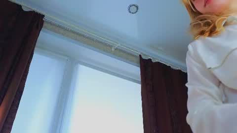 Snapshot of eva_sinn chatting on 08.01.26 Hi there i am Eva and i wish create a nice community with you so join my Ticket Show for more pleasure online show from 08.01.26
