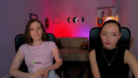 Snapshot of eva_smiith_ chatting on 06.23.26 Eva online show from 06.23.26