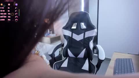 E V A  online show from 02.24.26