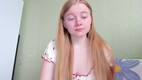 Snapshot of eva_tomiok chatting on 10.17.25 Eva online show from 10.17.25