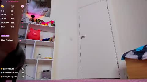Snapshot of evaa_coy chatting on 07.28.26 Eva online show from 07.28.26