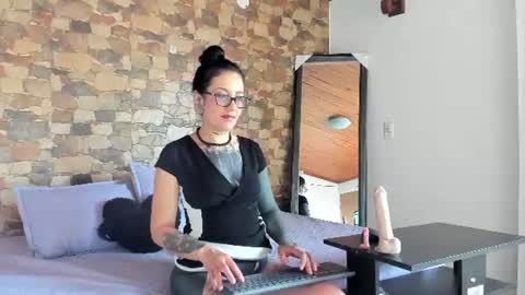 Snapshot of evaa_hall chatting on 06.09.26 Eva online show from 06.09.26