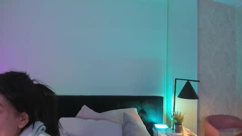 julieth online show from 10.28.25