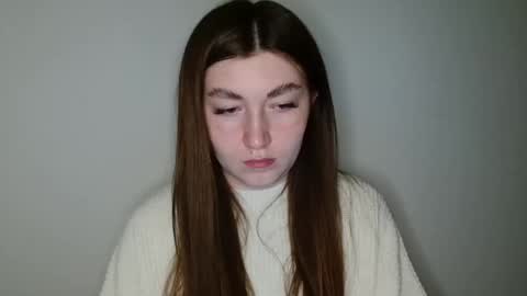 Snapshot of evachaturbatte chatting on 04.27.26 Evachaturbatte online show from 04.27.26