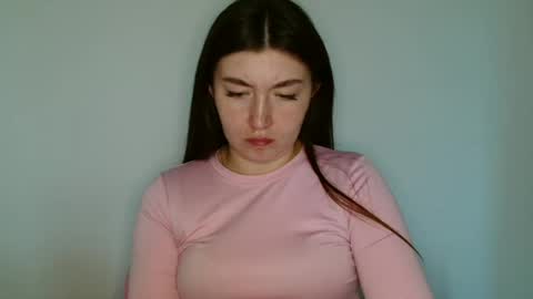 Snapshot of evachaturbatte chatting on 05.04.26 Evachaturbatte online show from 05.04.26