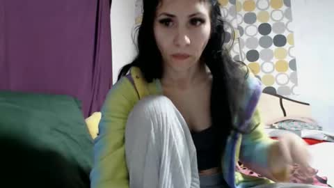 Snapshot of evacrisxxx chatting on 02.15.26 hornycrissyyourlove online show from 02.15.26