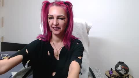 EvadesireONE online show from 10.31.25