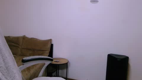Snapshot of evadesireone chatting on 06.22.26 EvadesireONE online show from 06.22.26
